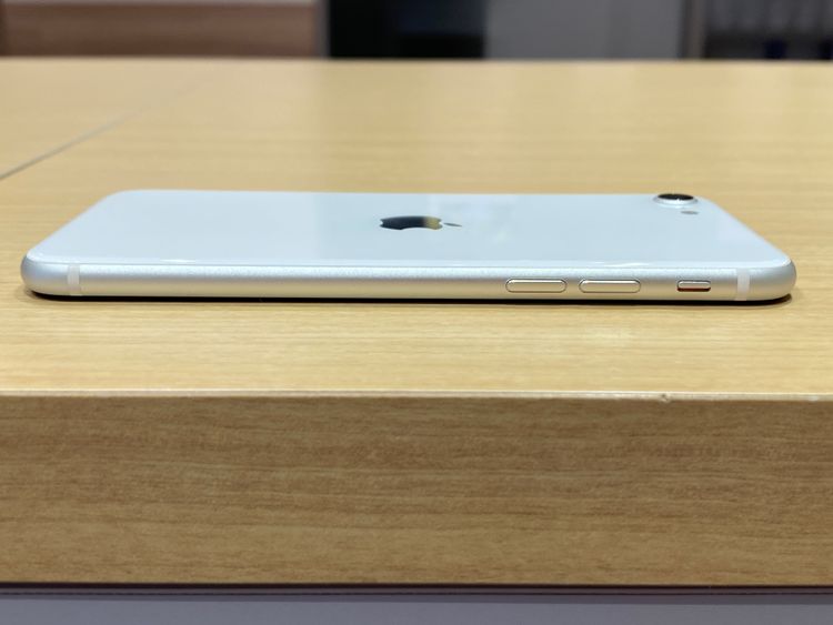 �ڹ����ǡ�iPhoneSE2 64GB �ۥ磻�� au SIM���å�����Ѥߡ�����̵����