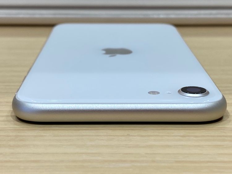 �ڿ��ʥХåƥ꡼��iPhoneSE3 128GB �������饤�� SIM�ե꡼��������̵����