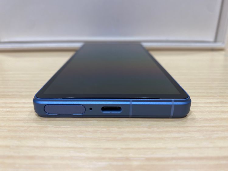������̵���� Xperia5 V 128GB �֥롼 au SIM���å�����Ѥ�