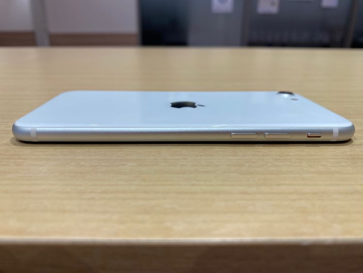 �ڹ����ǡ�iPhoneSE2 128GB �ۥ磻�� SIM�ե꡼������̵����