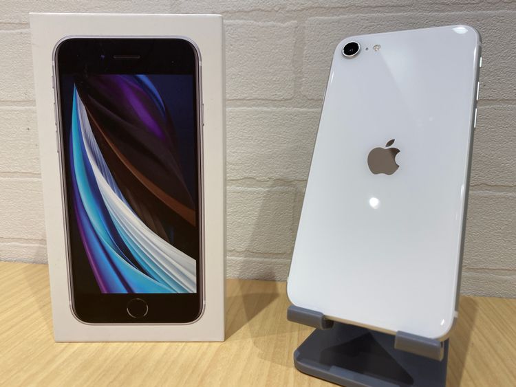 �ڹ����ǡ�iPhoneSE2 128GB �ۥ磻�� SIM�ե꡼������̵����