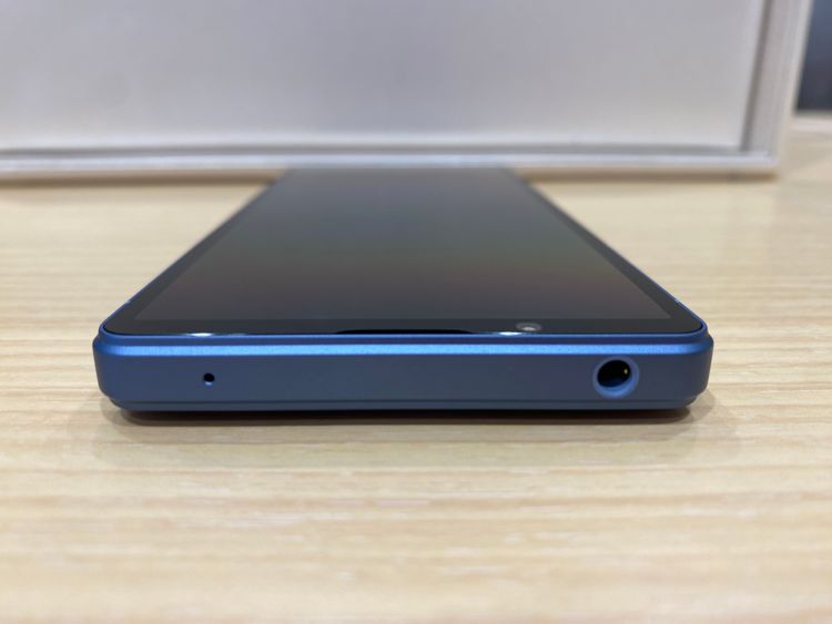 ������̵���� Xperia5 V 128GB �֥롼 au SIM���å�����Ѥ�