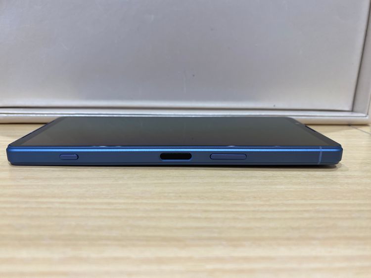 ������̵���� Xperia5 V 128GB �֥롼 au SIM���å�����Ѥ�