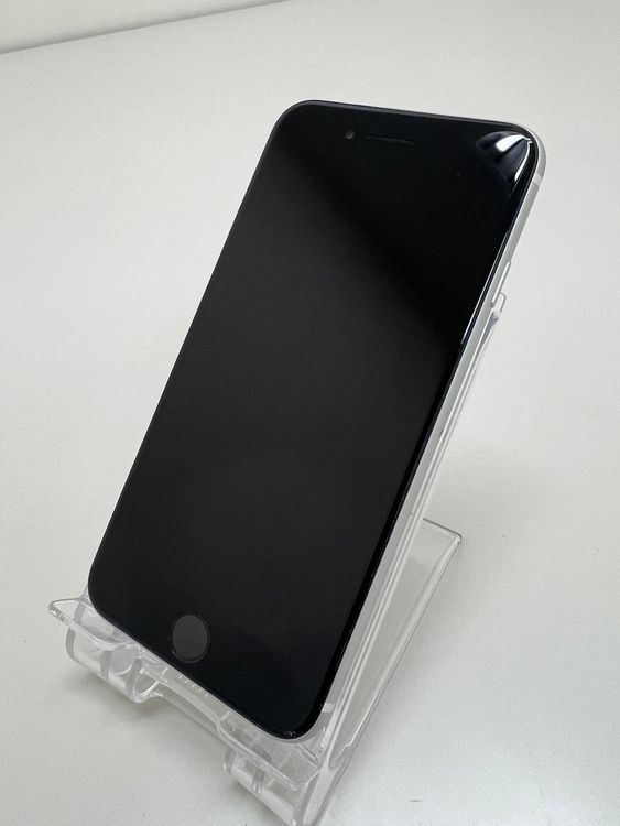 iPhone SE2 64GB ホワイト docomo版 SIMフリー