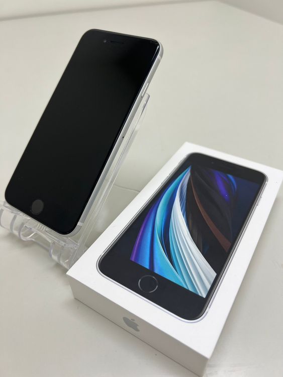 iPhone SE2 64GB ホワイト docomo版 SIMフリー