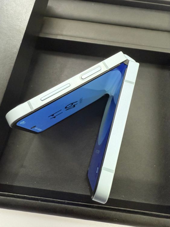 Galaxy Z Flip6 SCG29[256GB] au ֥롼