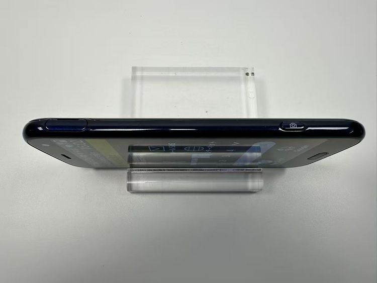 ���� NTT docomo �餯�餯���ޡ��ȥե��� F-52B �ͥ��ӡ�