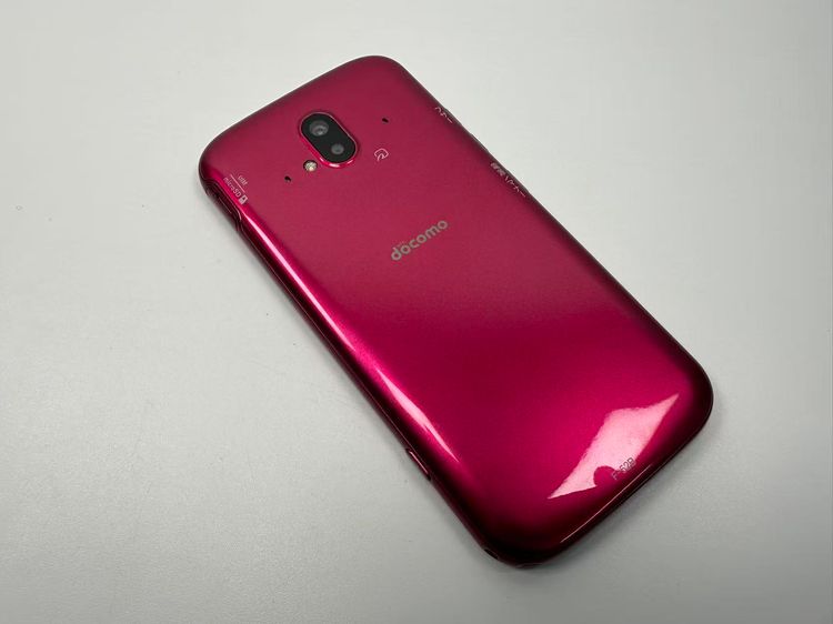 ���� NTT docomo �餯�餯���ޡ��ȥե��� F-52B �ԥ�