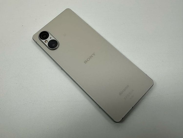 SONY Xperia 5 V docomo ����С� sim�ե꡼