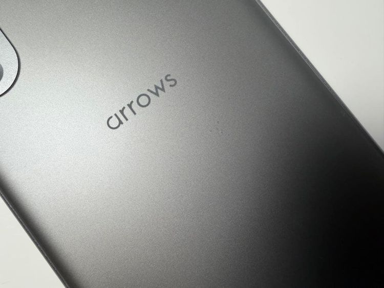 ���� Arrows We2 Plus F-51E ���쥤