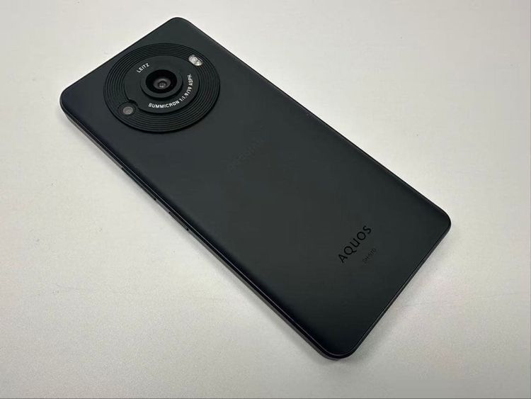 Aquos R8 pro docomo 256GB SIM�ե꡼