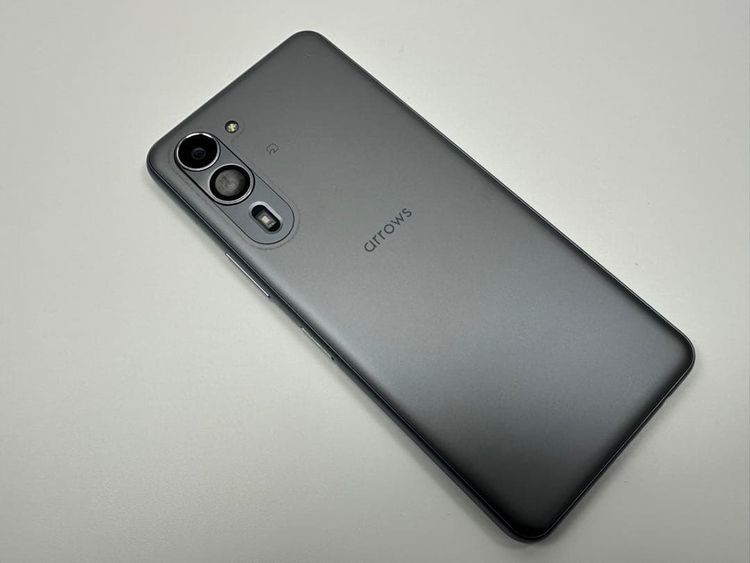 ���� Arrows We2 Plus F-51E 256GB docomo