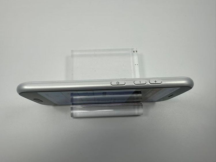 ���� NTT docomo �餯�餯���ޡ��ȥե��� F-52B �ۥ磻��