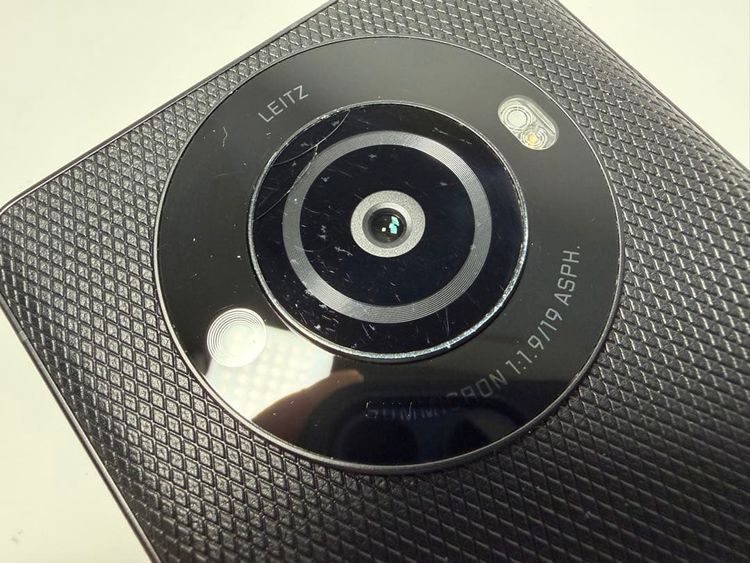 Leitz phone 3 512GB SoftBank LP-03