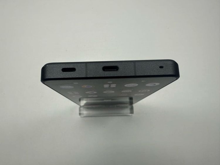 �������� Aquos R8 pro docomo 256gb �֥�å�