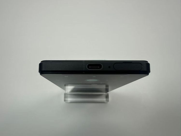 ��������ɬ�ɡ����Ѷ����� SONY Xperia 1 V docomo�� 256GB �֥�å�