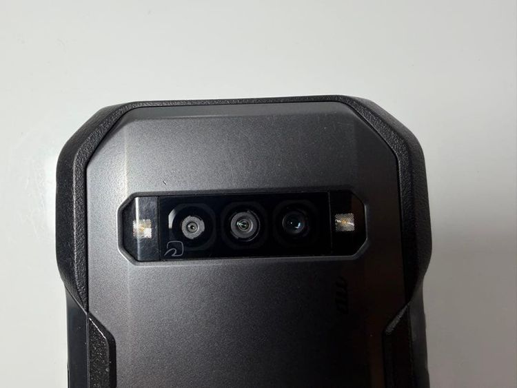 ������ TORQUE G06 KYG03 au 128gb �֥�å�