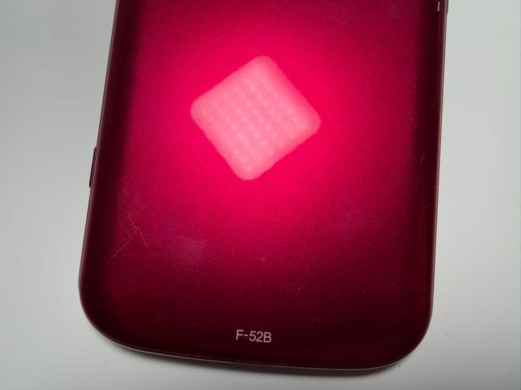 ���� NTT docomo �餯�餯���ޡ��ȥե��� F-52B �ԥ�