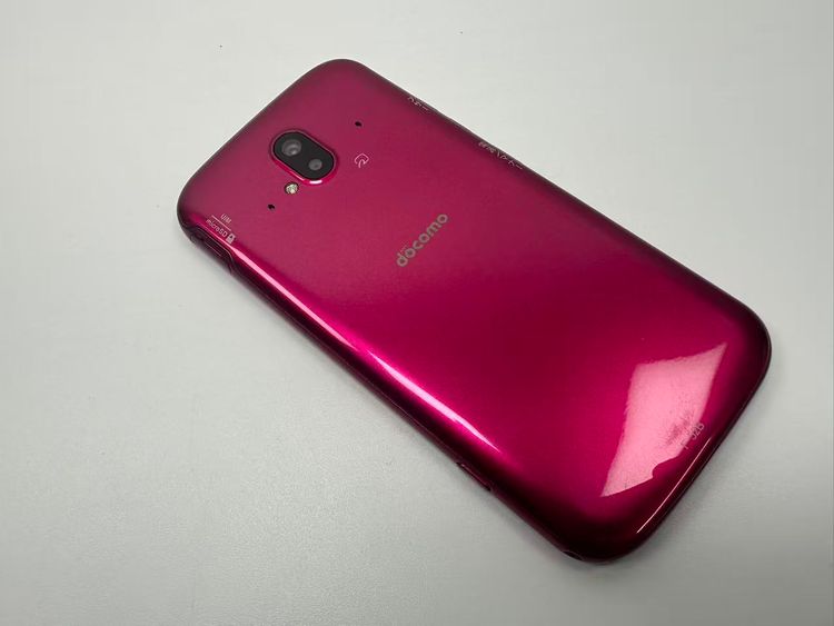 ���� NTT docomo �餯�餯���ޡ��ȥե��� F-52B �ԥ�