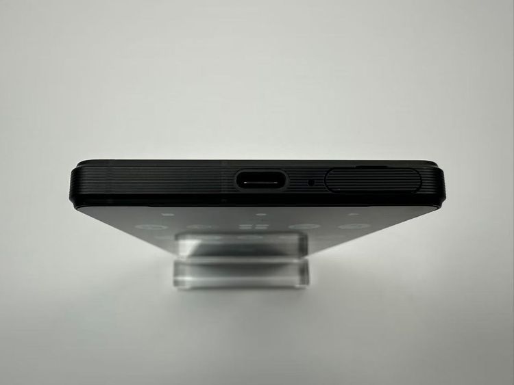 ��������ɬ�ɡ��������� SONY Xperia 1 V docomo�� 256GB �֥�å�