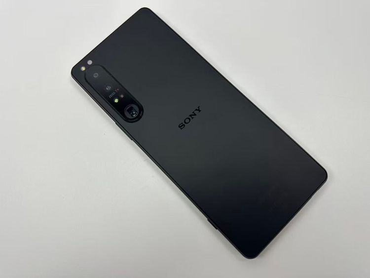 �������� SONY Xperia 1 IV docomo so-51c ��