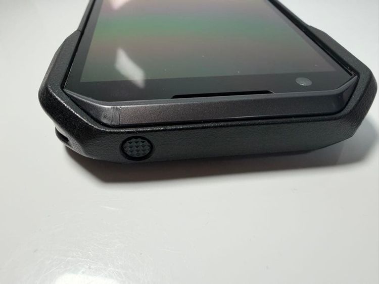 ������ TORQUE G06 KYG03 au 128gb �֥�å�
