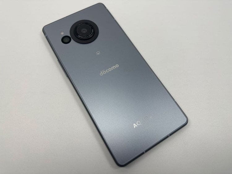 Aquos R8 docomo SH-52D 256GB SIM�ե꡼ �֥롼