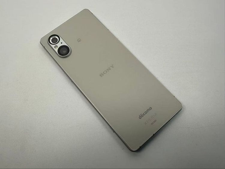 ���� SONY Xperia 5 V docomo ����С� �������ɤʤ�