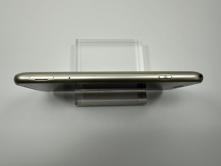 ����Ʊ�� NTT docomo �餯�餯���ޡ��ȥե��� F-53E �������