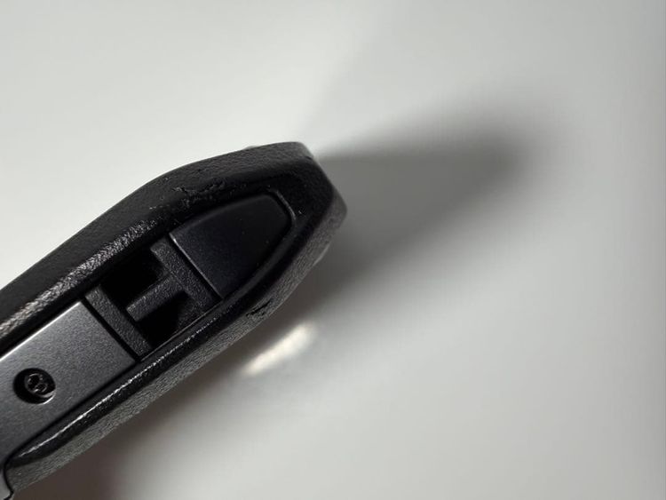 ������ TORQUE G06 KYG03 au 128GB ��