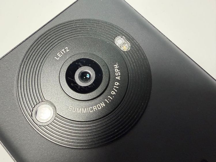 �������� Aquos R8 pro docomo 256gb sim�ե꡼