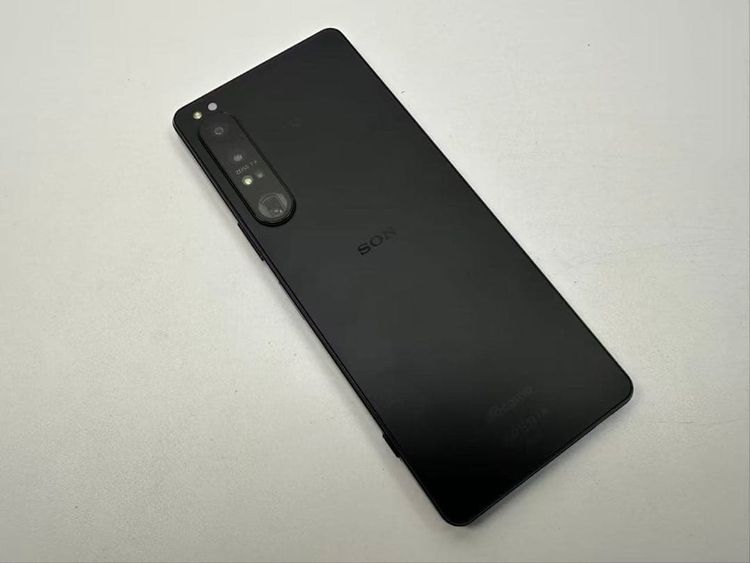 �������� SONY Xperia 1 IV docomo so-51c ��