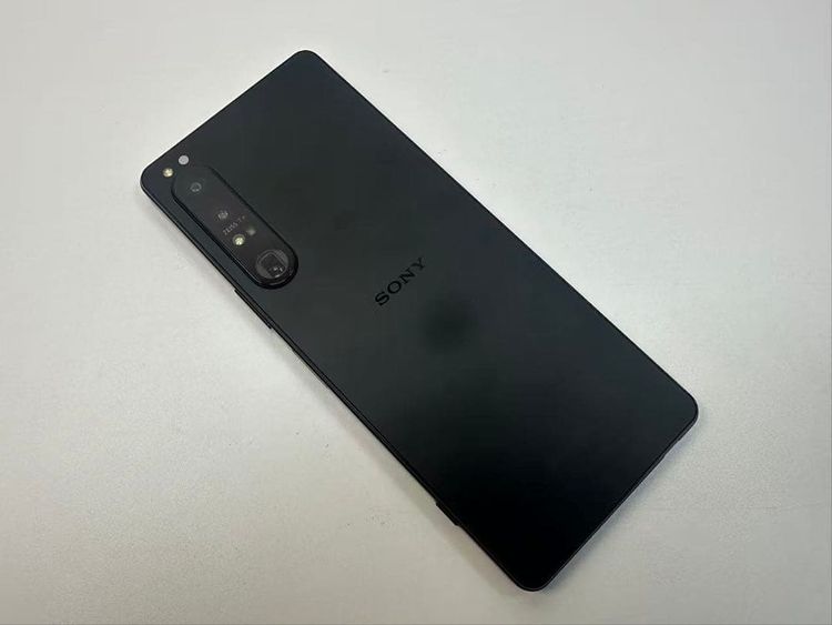 �������� SONY Xperia 1 IV docomo so-51c ��