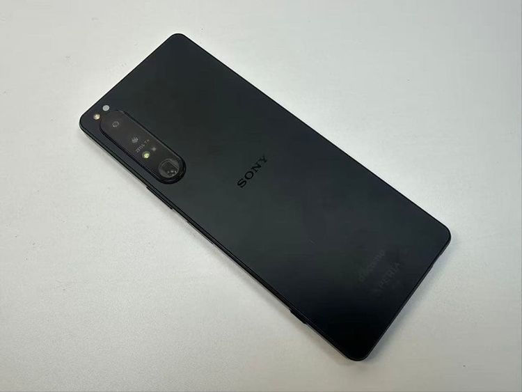 �������� SONY Xperia 1 IV docomo so-51c ��