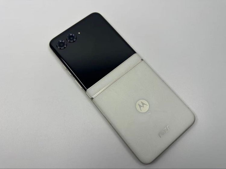 motorola razr 50d M-51E docomo�� ������