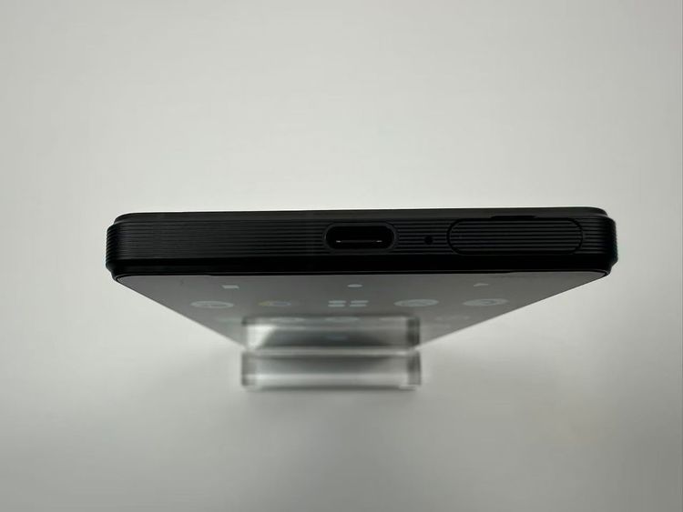 ��������ɬ�ɡ����Ѷ����� SONY Xperia 1 V docomo�� 256GB �֥�å�