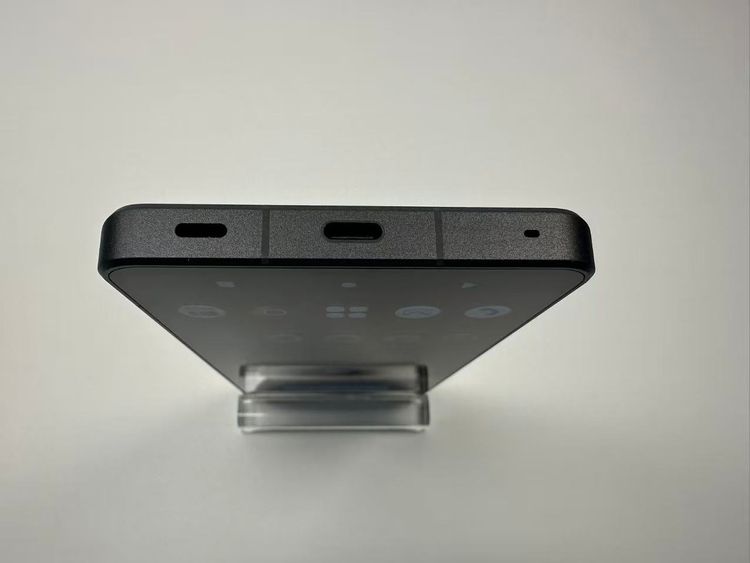 �����ʡ�Aquos R8 pro docomo SH-51D SIM�ե꡼