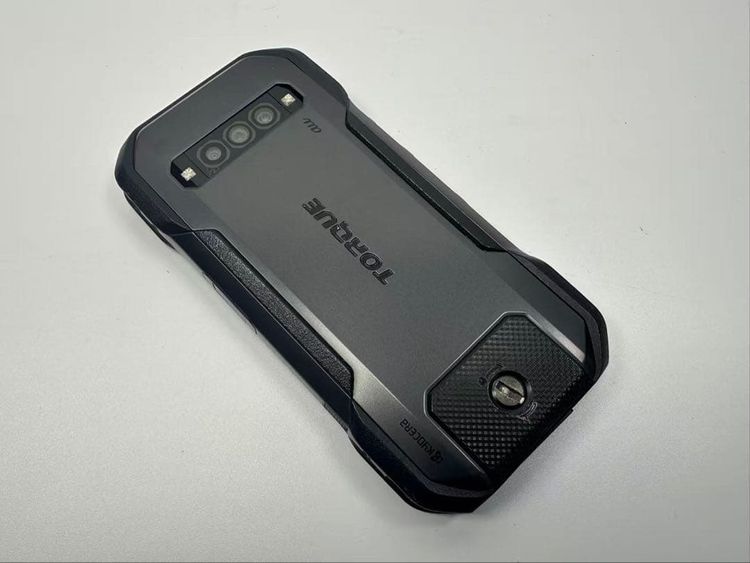 ������ TORQUE G06 KYG03 au �� 128GB