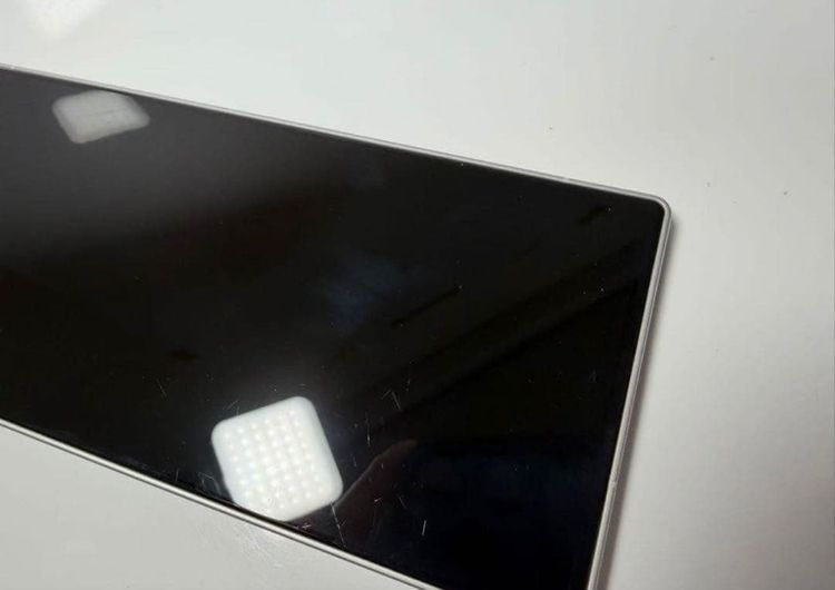 Aquos R9 docomo SH-51E �ۥ磻��