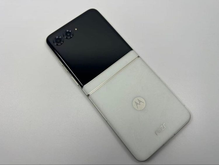 ������ motorola razr 50d M-51E docomo�� ������