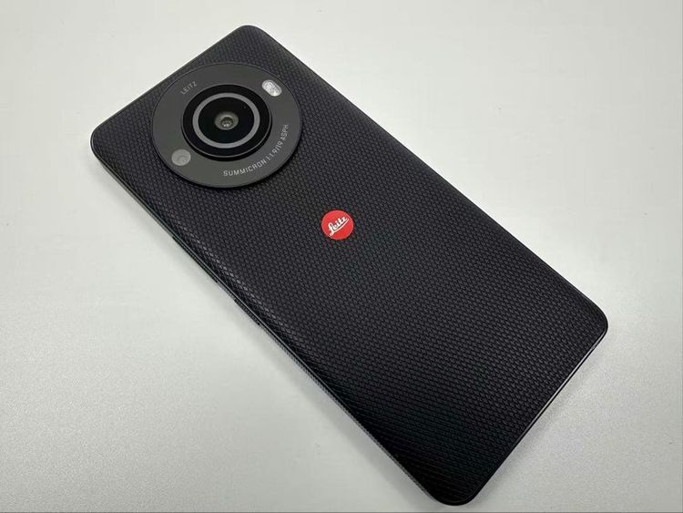 �������� Leitz phone 3 512GB SoftBank LP-03