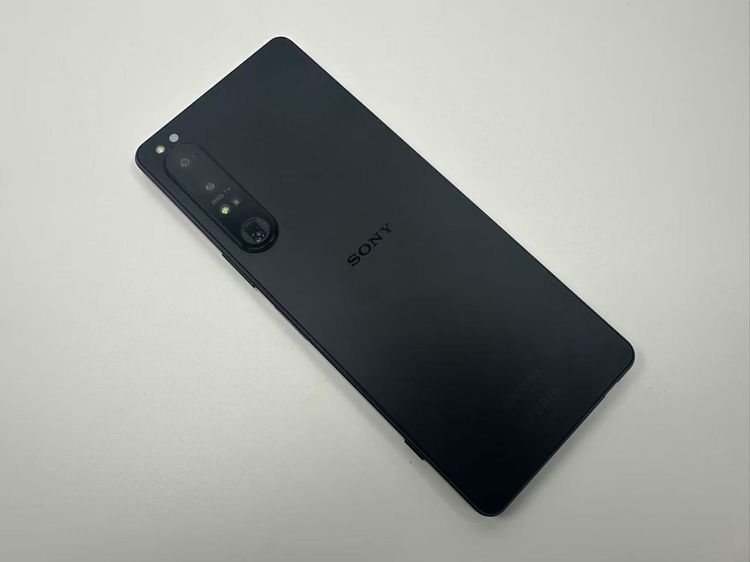 �������� SONY Xperia 1 IV docomo so-51c ��