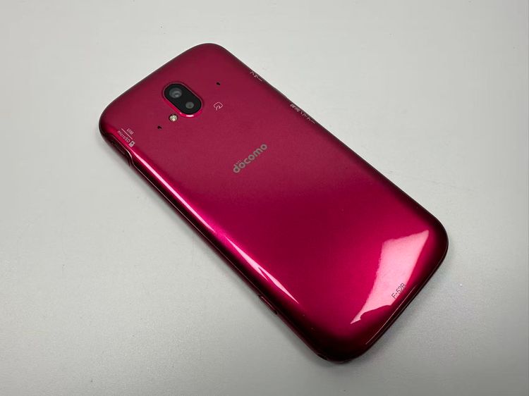 ���� NTT docomo �餯�餯���ޡ��ȥե��� F-52B �ԥ�