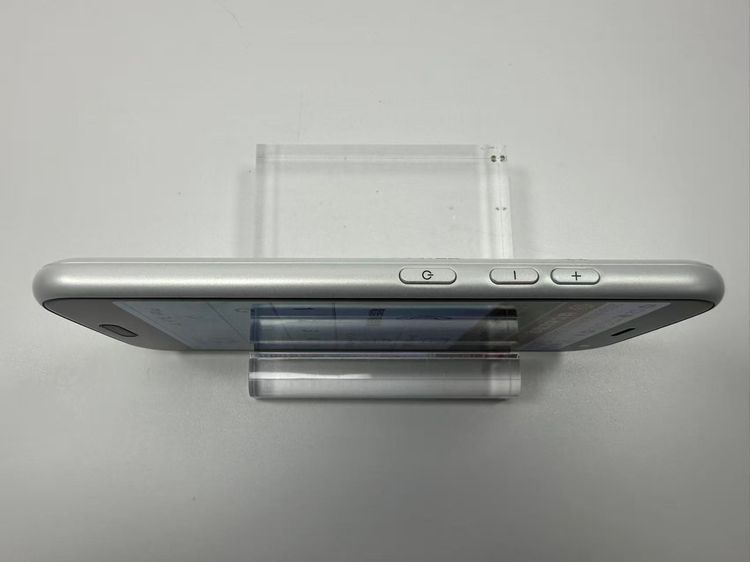 ���� NTT docomo �餯�餯���ޡ��ȥե��� F-52B �ۥ磻��