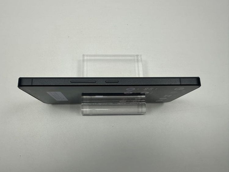 ���� Aquos R8 pro docomo 256gb �������ɤʤ�