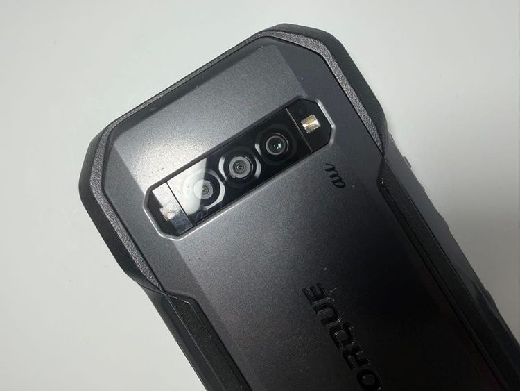 ������ TORQUE G06 KYG03 au 128gb �֥�å�