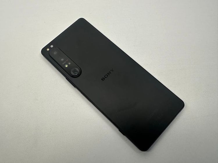 �������� SONY Xperia 1 IV docomo so-51c ��