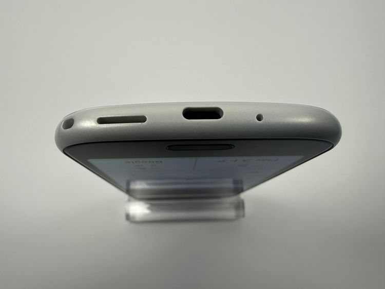 NTT docomo �餯�餯���ޡ��ȥե��� F-52B �ۥ磻��