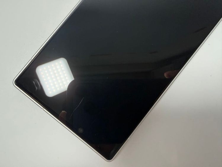 ���� Aquos R9 SoftBank SIM�ե꡼ 256GB �ۥ磻��