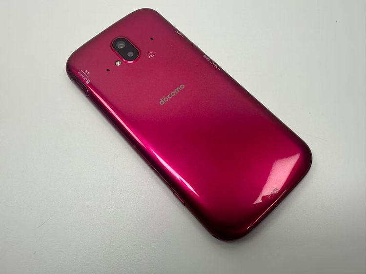 ���� NTT docomo �餯�餯���ޡ��ȥե��� F-52B �ԥ�